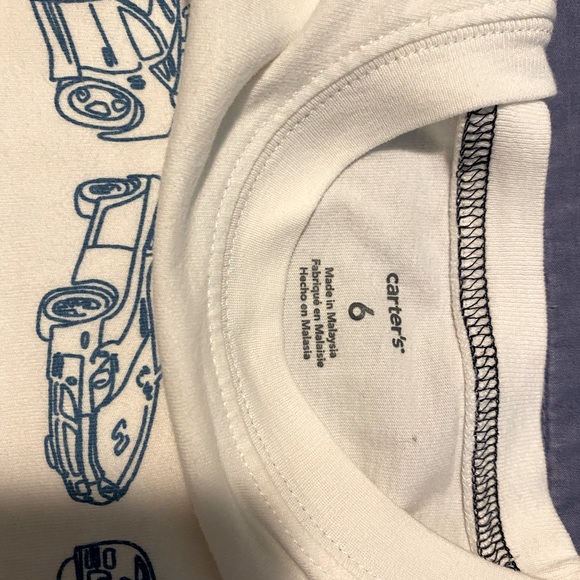 Boys size 6 Carter’s brand graphic design tee. - Picture 4 of 4